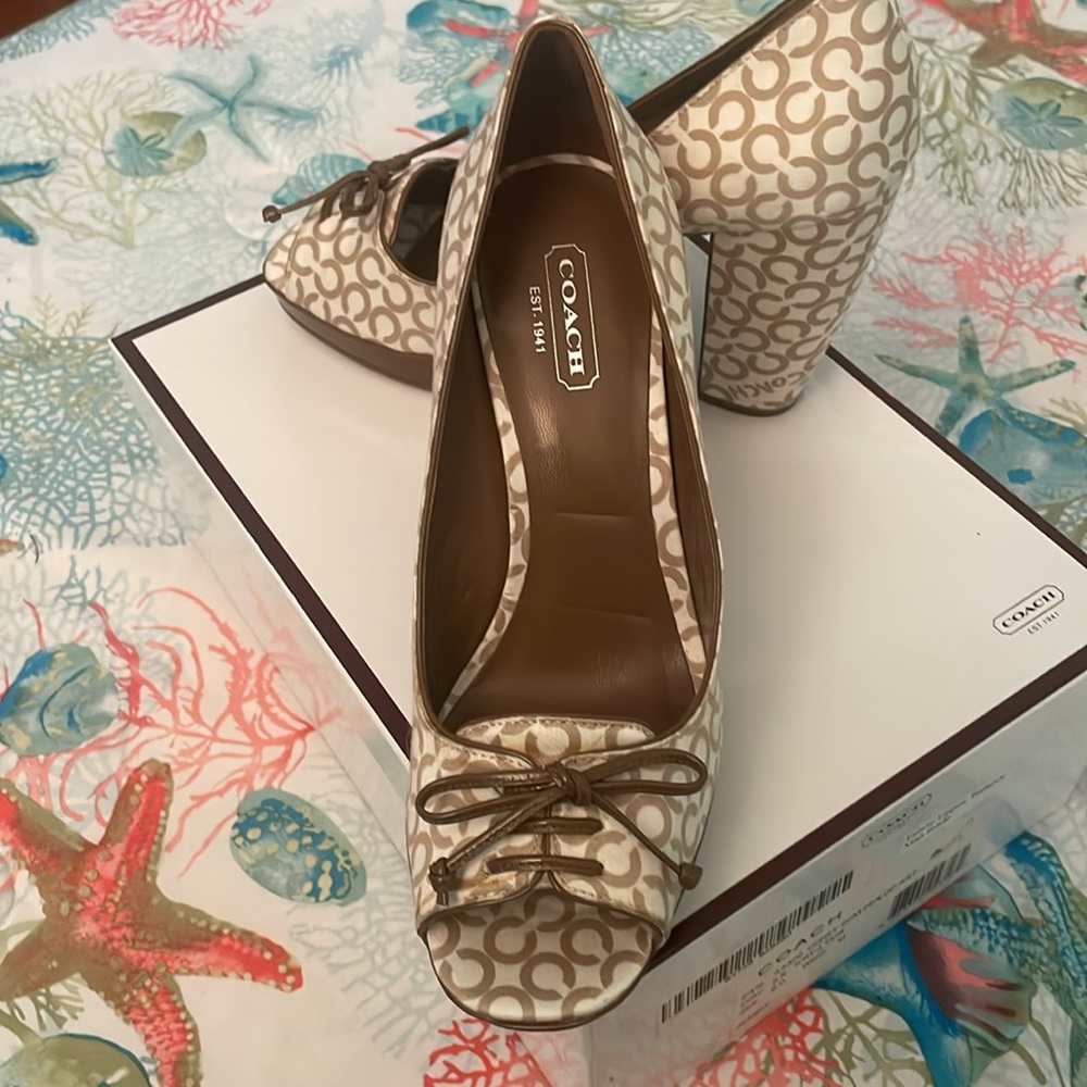Coach 4inch Heels Signature C Pattern - image 3